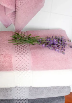 Bawełniany Ręcznik Frotte Rete z Ozdobną Bordiurą 650g/m2 Kremowy