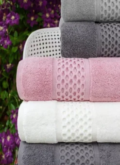 Bawełniany Ręcznik Frotte Rete z Ozdobną Bordiurą 650g/m2 Kremowy