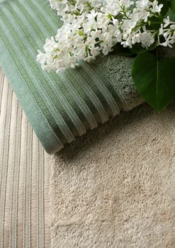 Beż Ręcznik Frotte Vela z Modalem z Ozdobną Bordiurą 550g/m2 Piaskowy