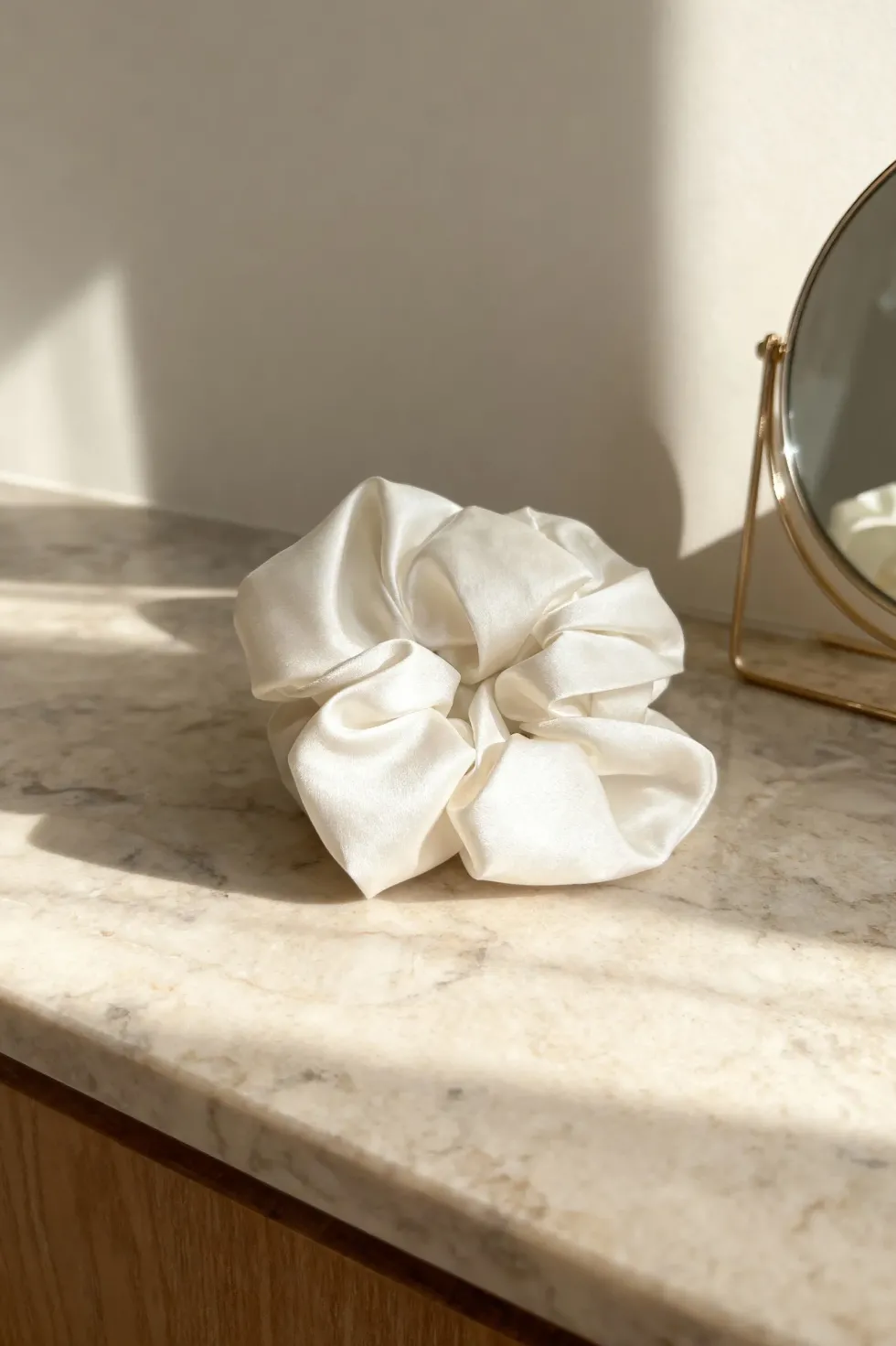 Gumka do Włosów z Jedwabiu Scrunchie Biały