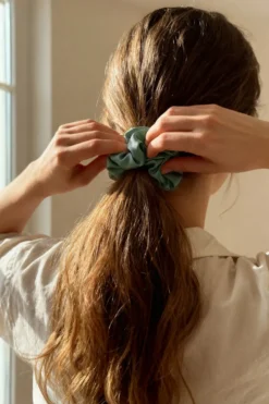 Gumka do Włosów z Jedwabiu Scrunchie Szałwia