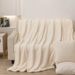 Koc z Bukli Baranek Dreamy Boucle Kremowy