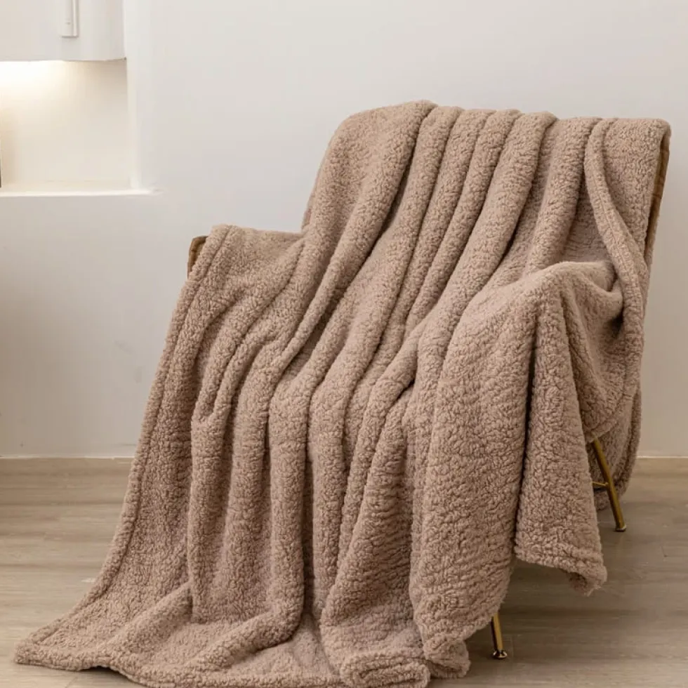 Koc z Bukli Baranek Dreamy Boucle Brązowy