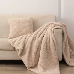 Koc z Bukli Baranek Dreamy Boucle Beżowy