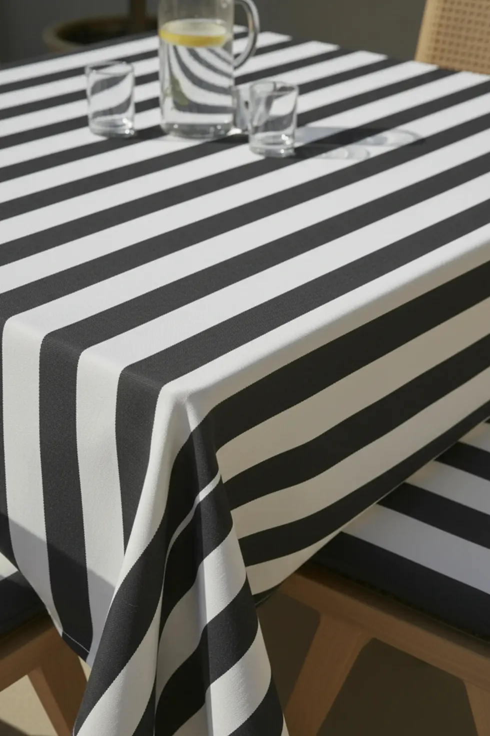 Obrus Ogrodowy Wodoodporny STRIPES Grafitowy