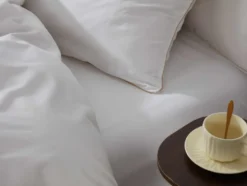 Pościel Queen Premium Satyna Bawełniana ze Złotą Lamówką Biza Biały