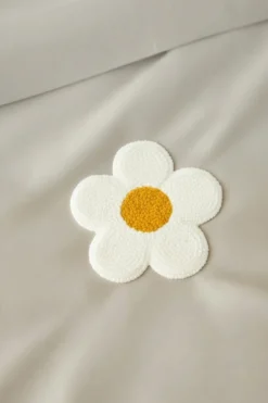 Pościel w Kwiatki Stokrotki CUTY Beżowy