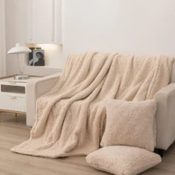Poszewka z Bukli Baranek Dreamy Boucle Beżowy