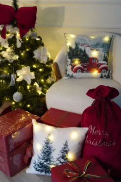 Świecąca Świąteczna Poszewka Christmas Car LED