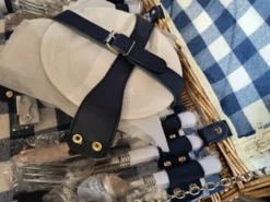 Wiklinowy Kosz Piknikowy Termiczny Dla 4 Osób Sztućce Talerze Tkanina- OUTLET Granatowy